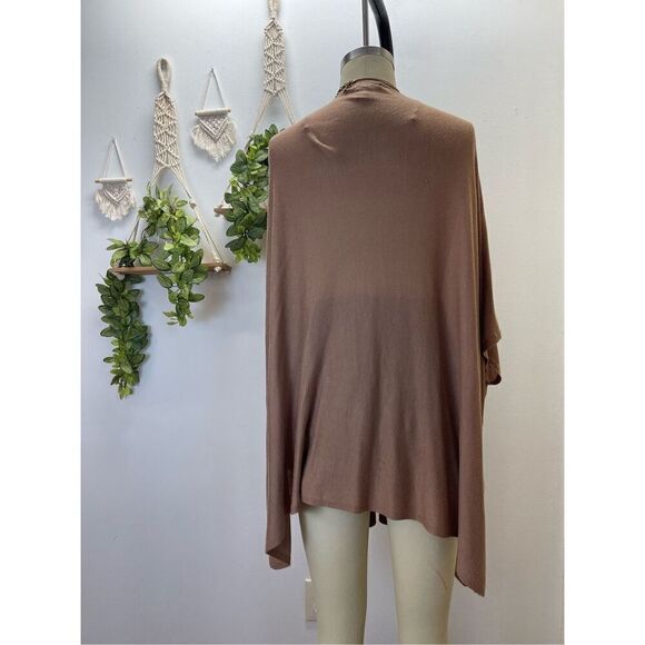 Forever 21 Cardigan Top Lightweight - Picture 2 of 2